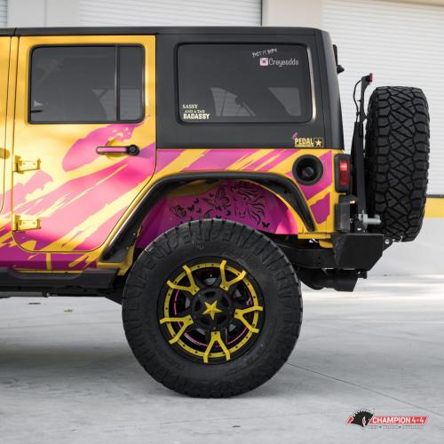 christina-jeep-wrangler_32544724077_o
