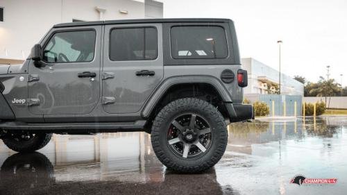 fabians-jeep-jl-on-4play-wheels_48491652672_o