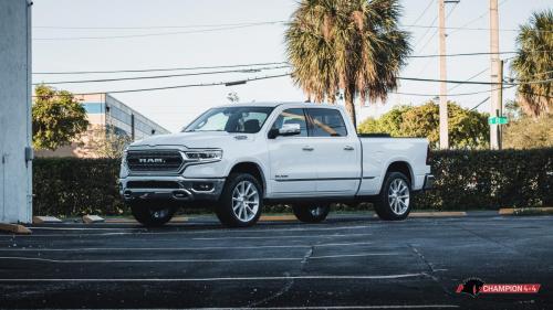 ram-1500-status-alloy-wheels_49347134158_o